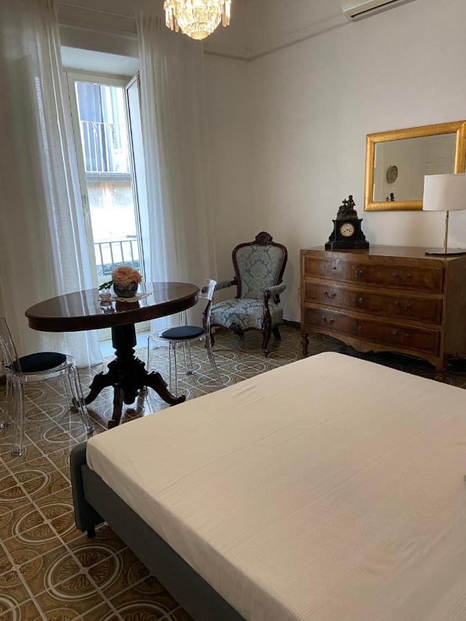Rooms In San Domenico Maggiore 3 Naples Exterior photo