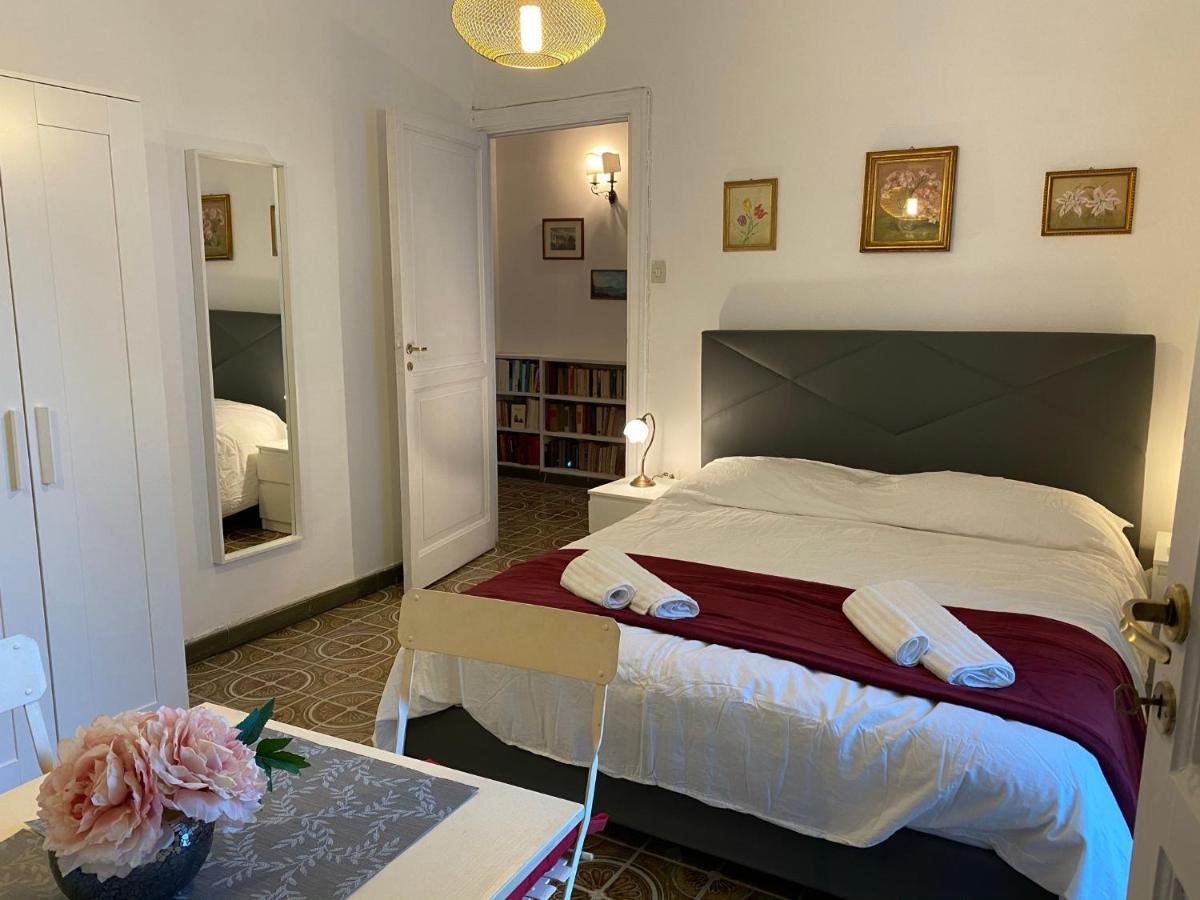 Rooms In San Domenico Maggiore 3 Naples Exterior photo